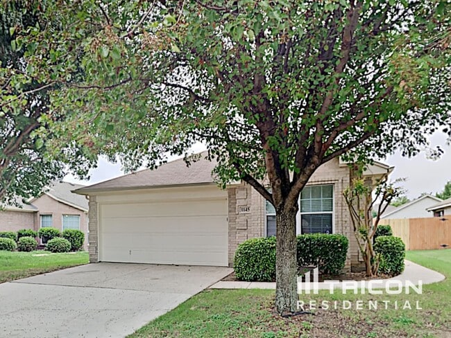 Building Photo - 1145 Boxwood Dr
