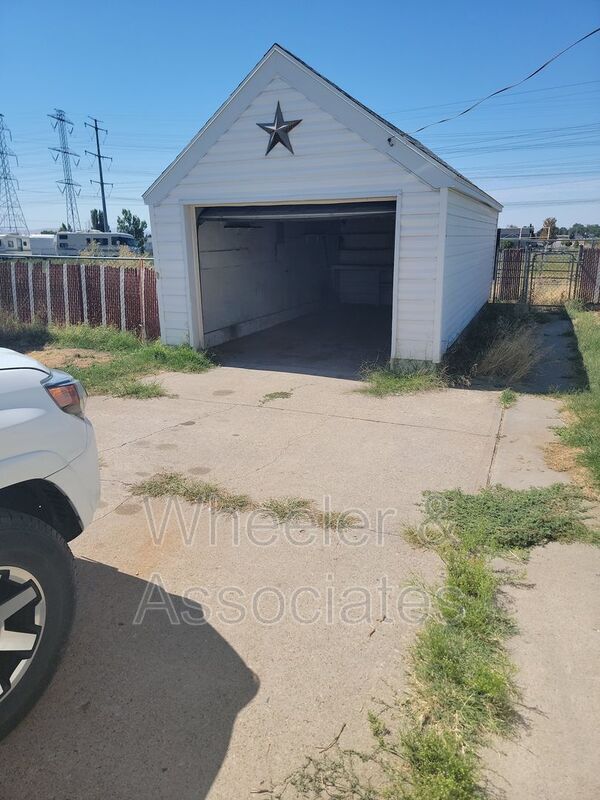 Building Photo - 787 N 1500 W