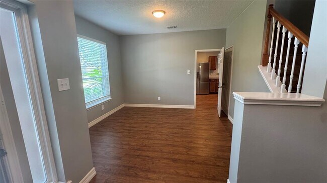 Building Photo - 209 McVoy Dr