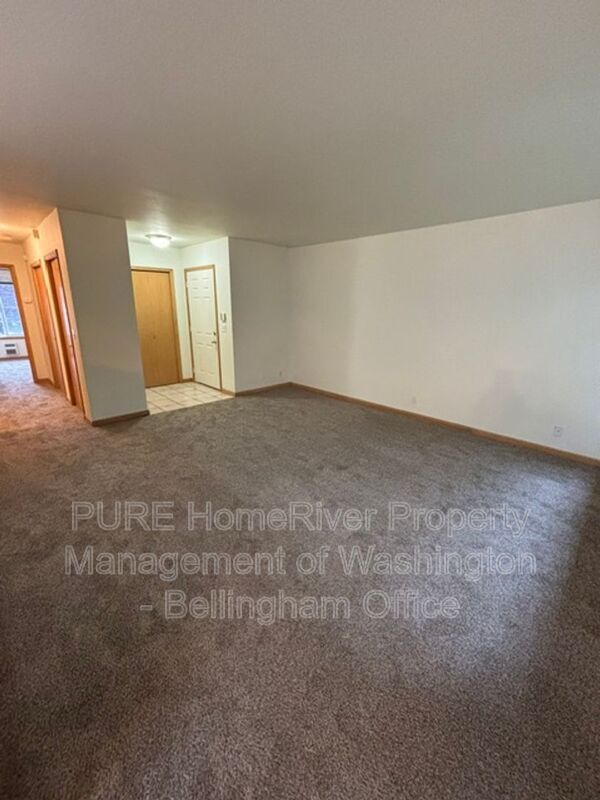 Building Photo - 655 W Horton Rd