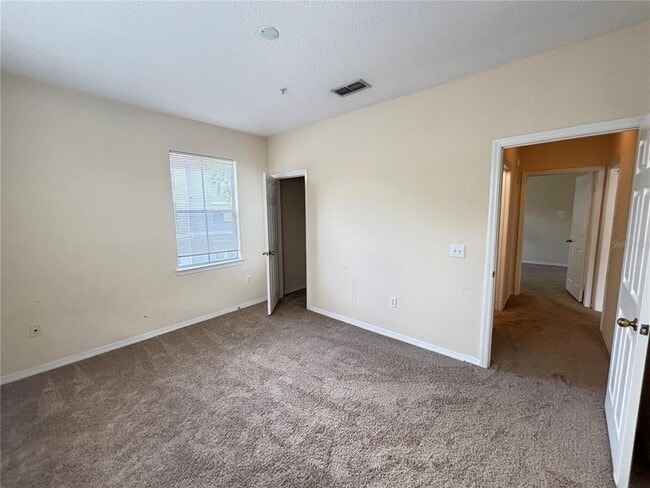 Building Photo - 18001 Richmond Pl Dr