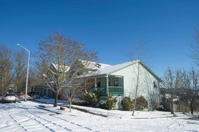 Building Photo - 6921 SE 156th Ave