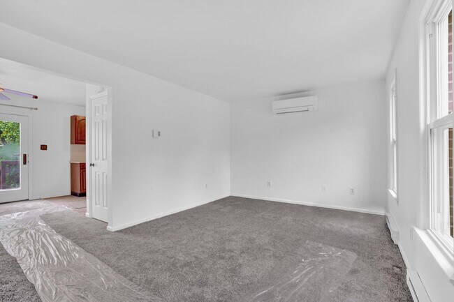 Foto del edificio - Charming 3 Bedroom, 1.5 Bath Townhome in Elizabethtown!