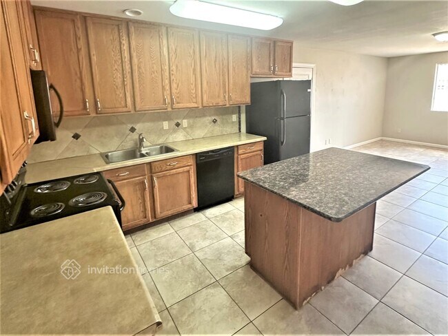Building Photo - 4125 W Harmont Dr