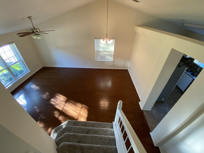 living/dining - 2204 Waterway Bnd