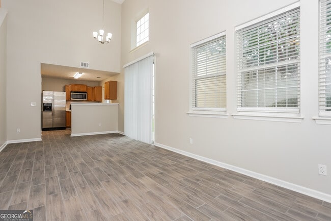 Foto del edificio - 688 Windcroft Cir NW