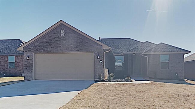 Building Photo - 6304 NW 178th Cir