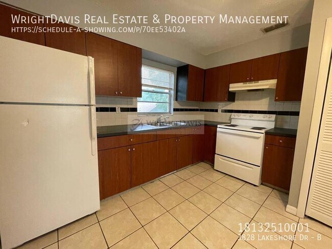 Foto del edificio - 3828 Lakeshore Dr