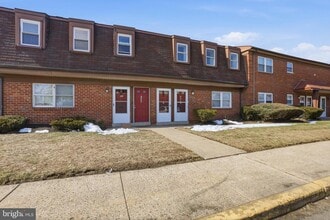 Building Photo - 1242 Liberte Ct