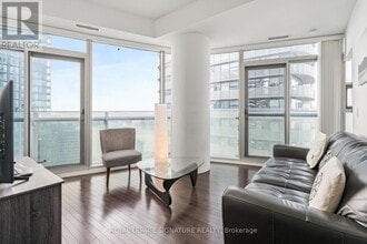 Building Photo - 14 York St