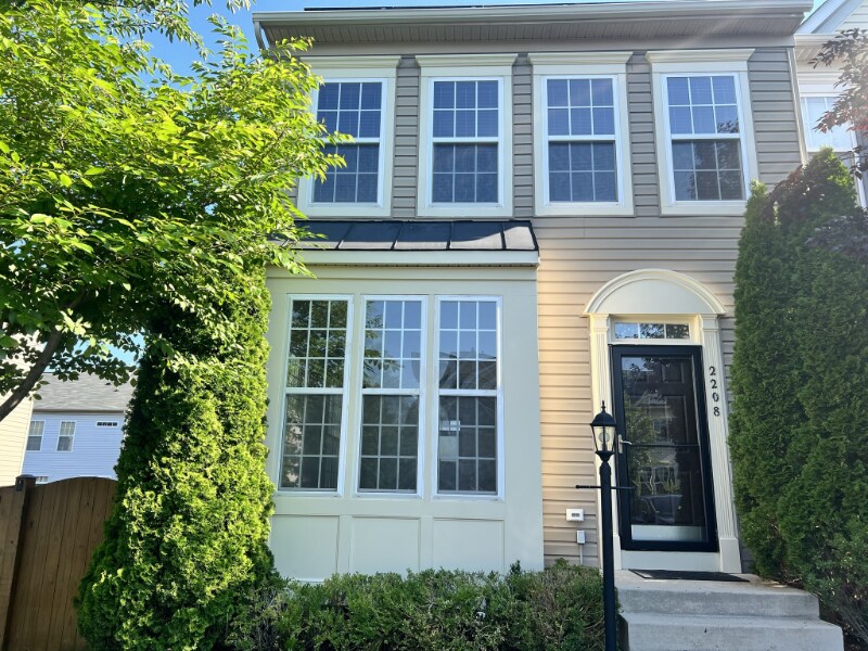 Primary Photo - 2208 William Harris Way