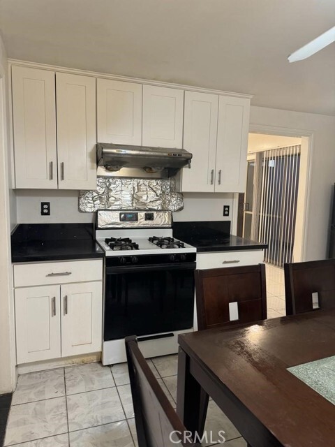 Foto del edificio - 1307 Cloverglen Dr