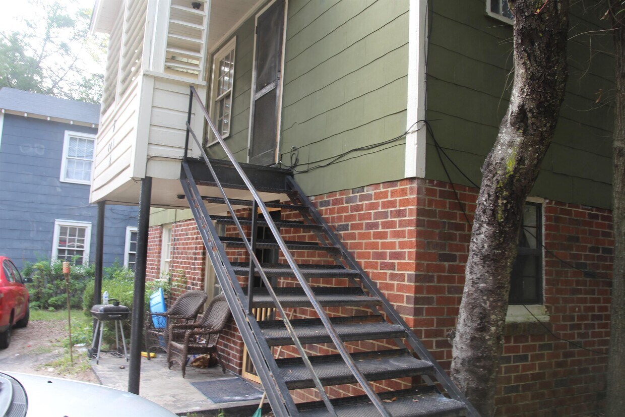 Foto principal - 801 Rosedale Ave