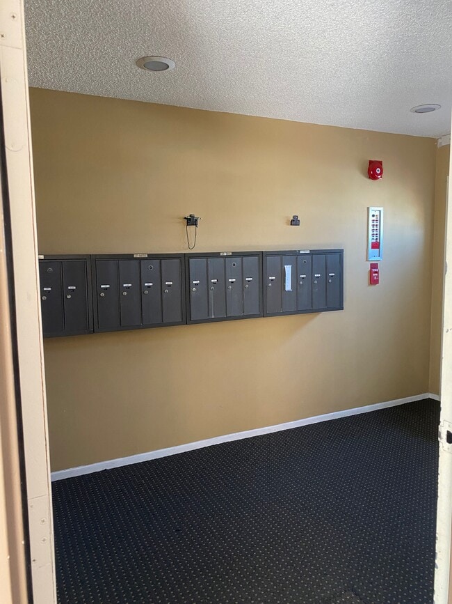 Mailbox - 1414 260th St