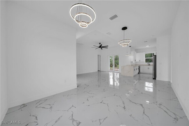 Foto del edificio - 1205 W 14th St