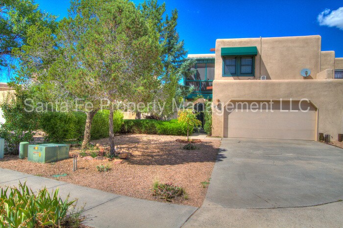Foto principal - 2965 Camino Piedra Lumbre
