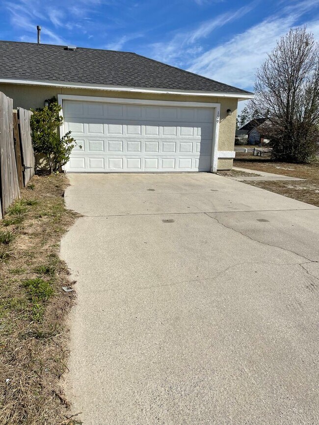 Foto del edificio - 109 Abigail Ln - Springfield/Callaway area...