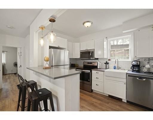 Primary Photo - 300 Marginal St
