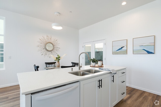 3BR, 2.5BA - 1872SF - Villages of Patterson