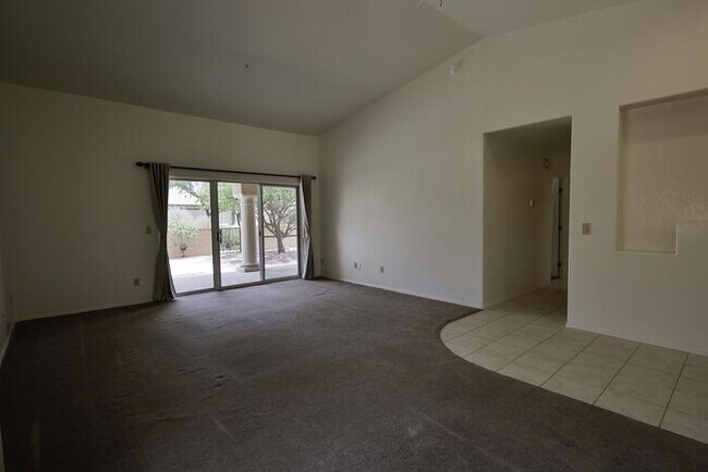 Foto del edificio - 1306 N Mourning Dove Rd