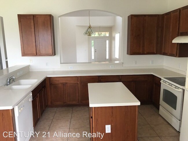 Building Photo - 4 br, 2.5 bath House - 13443 Mandalay Place