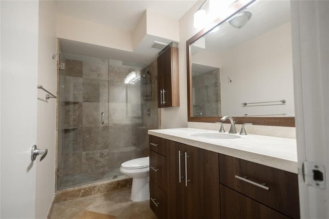 Foto del edificio - 4152 Inverrary Dr