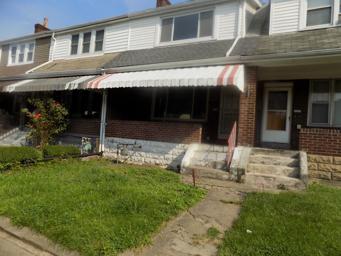 4823 Broad St, Pittsburgh, PA 15224 Townhome Rentals in Pittsburgh PA