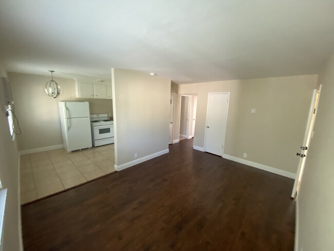 Building Photo - 2732 San Jose Way