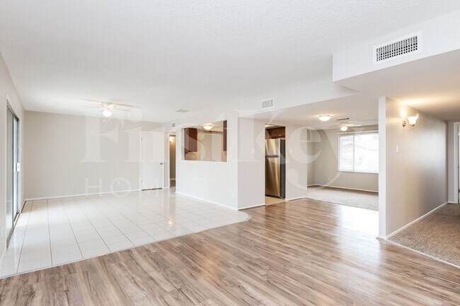 Foto del edificio - 804 E Carmen St