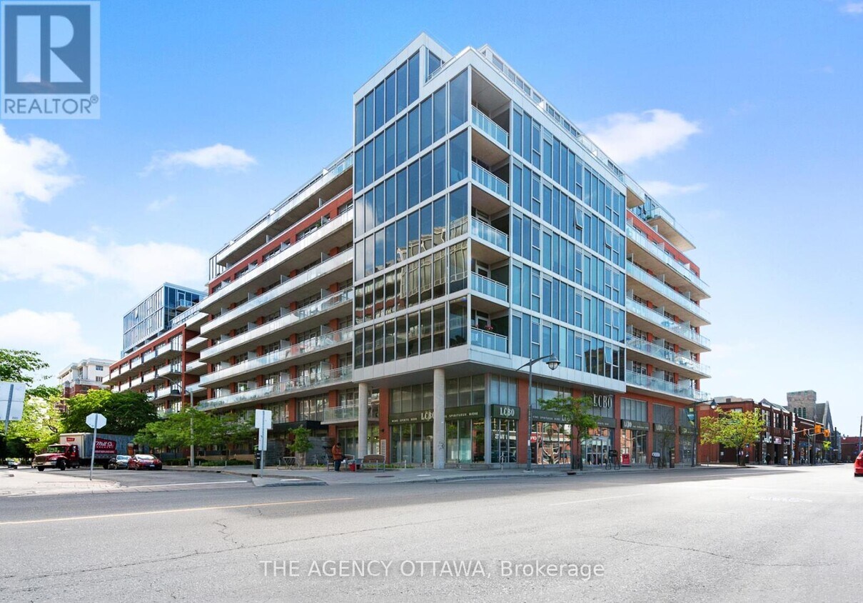 Primary Photo - 340-340 McLeod St