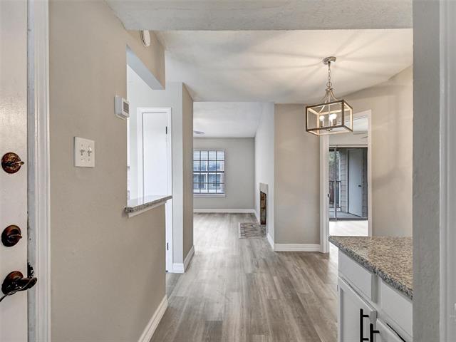 Foto del edificio - 4748 Old Bent Tree Ln