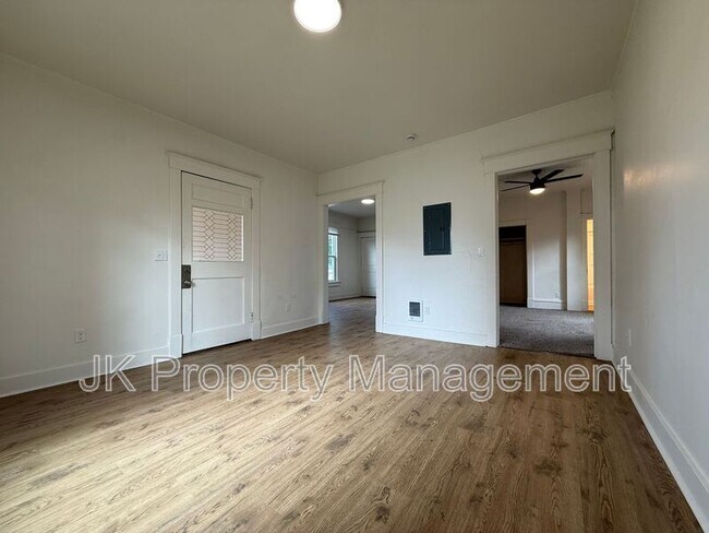Foto del edificio - 601 5th Ave S