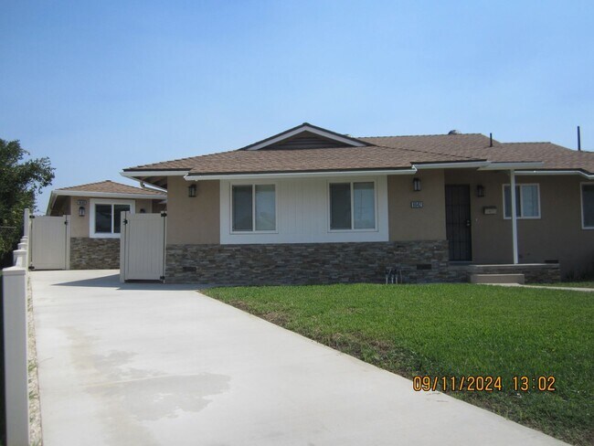 Building Photo - Charming Home or Rent Two, on Quiet Cul de...