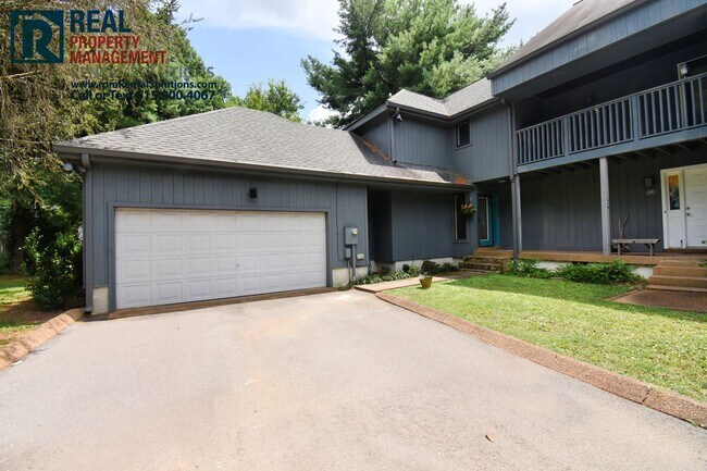 Building Photo - 3BD 2.5BA in Brentwood w/ attached garage ...