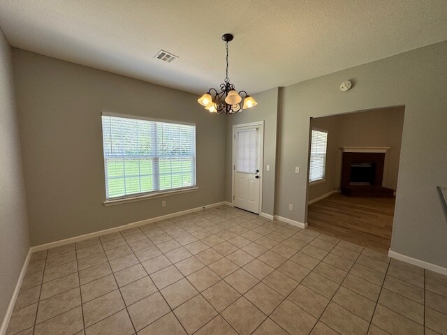 Foto del edificio - 1109 N Wren Dr