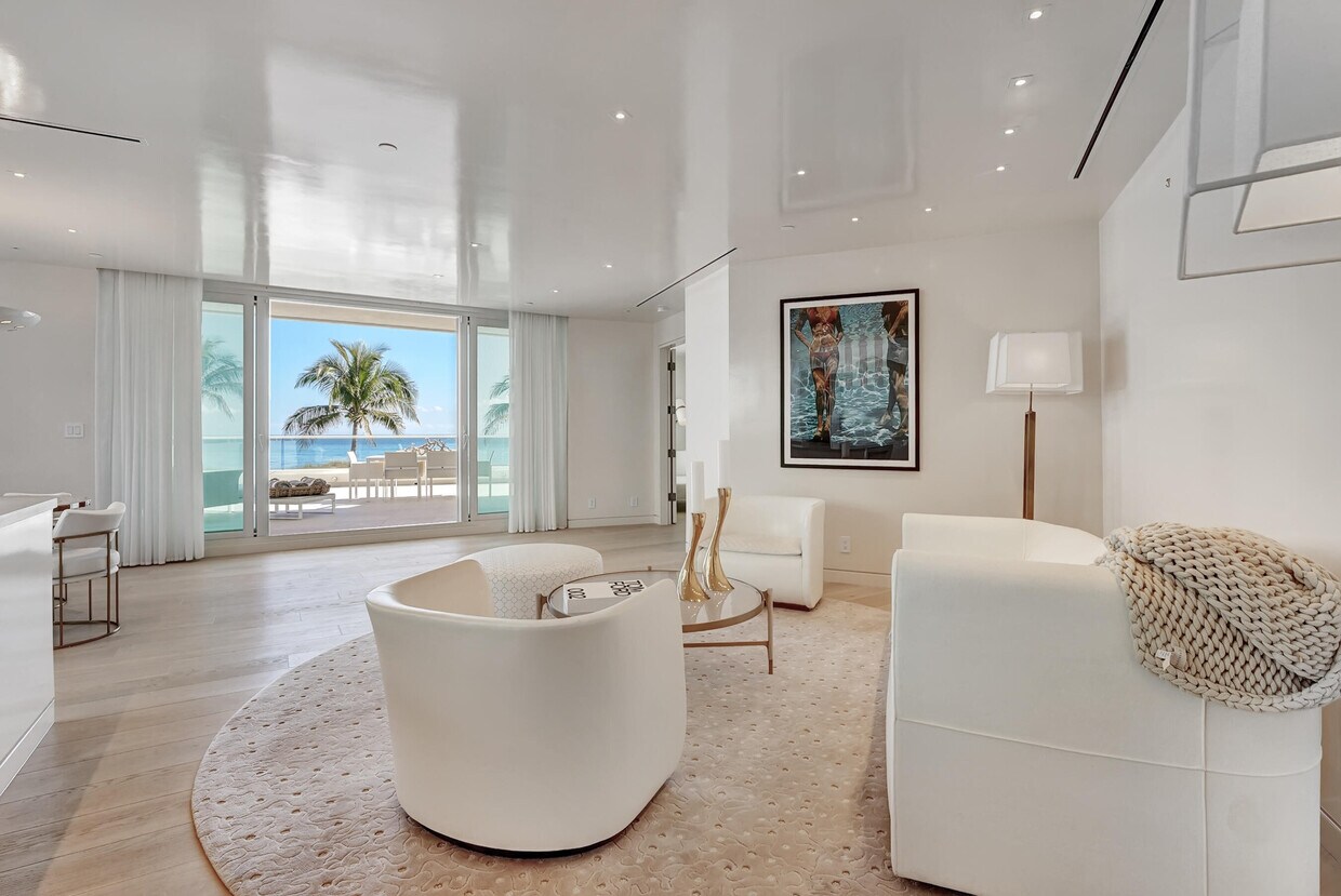 Foto principal - 2494 S Ocean Blvd