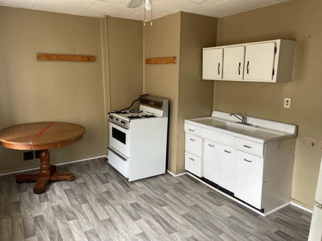 Building Photo - 613 Berry St