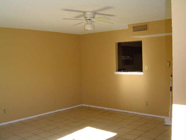 Interior de 1 - Midway Road Apartments
