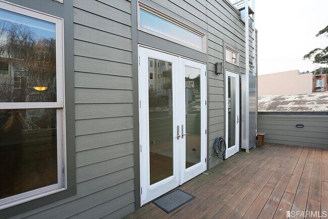 Building Photo - 4046 24th St