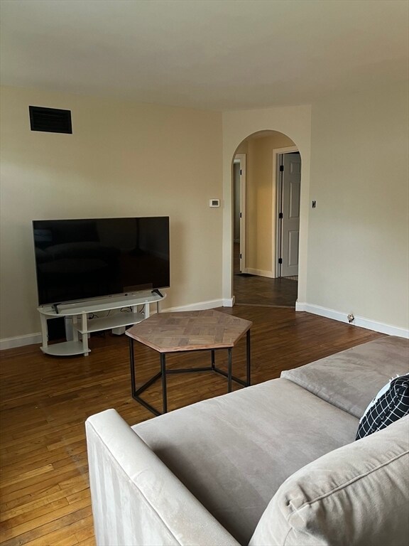 Building Photo - 15 Wellworth St