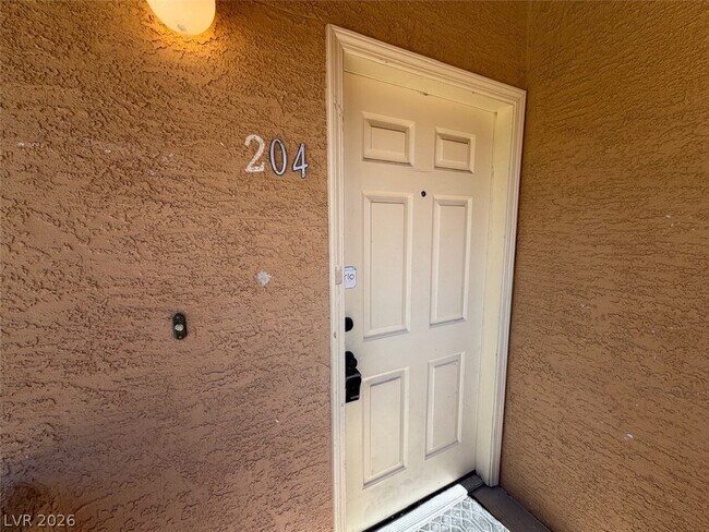 Foto del edificio - 900 Heavenly Hill Ct