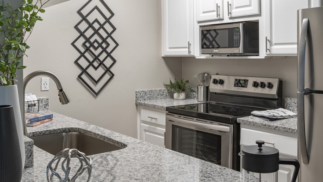 The Drake at St. Pete Apartments 1699 68th St N Saint Petersburg, FL