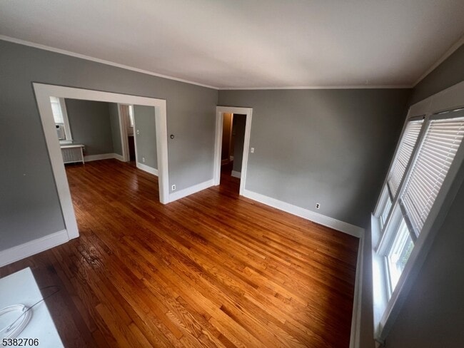 Building Photo - 358 Lake Ave