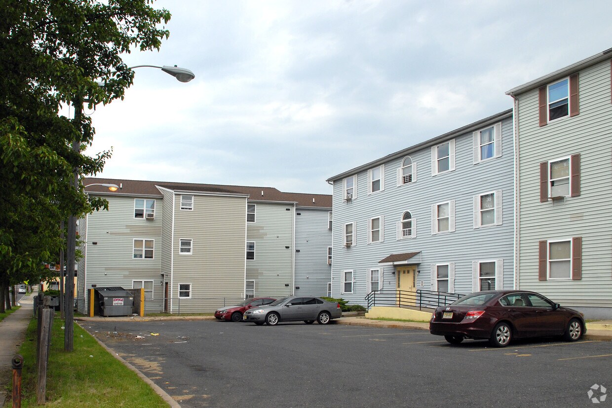 Building Photo - Littleton Avenue Community Village