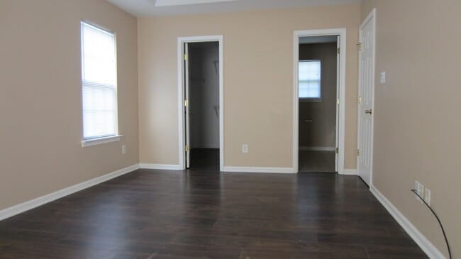 Building Photo - 3 bedroom home in Steele Creek