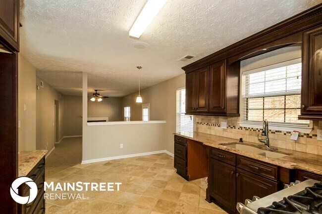 Building Photo - 6650 Etterlee Dr