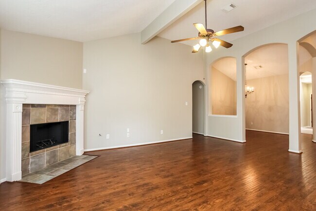 Building Photo - 27 Orchid Grove Pl