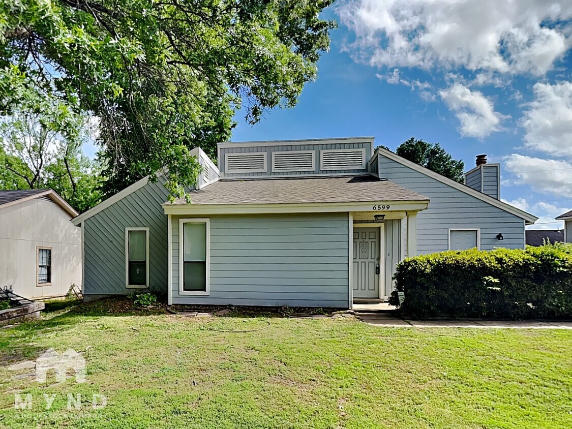 Foto principal - 6599 Red Birch Dr