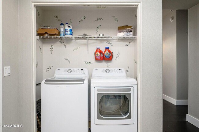 Foto del edificio - 19777 N 76th St