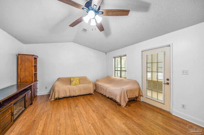 Foto del edificio - 6929 Summit Way